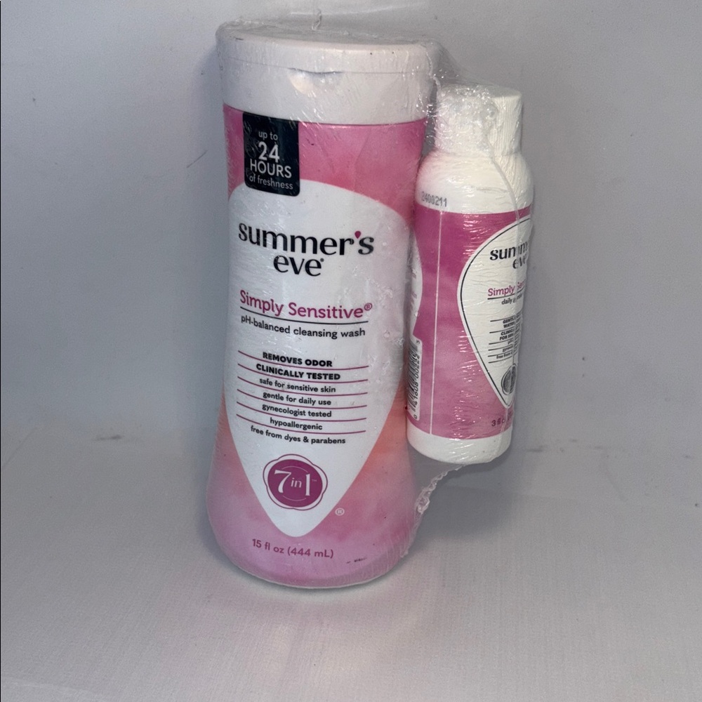 Summer’s eve Simply Sensitive 7 in 1 cleansing wash Bundle NWT